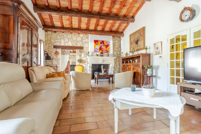 Salle à manger annexe
